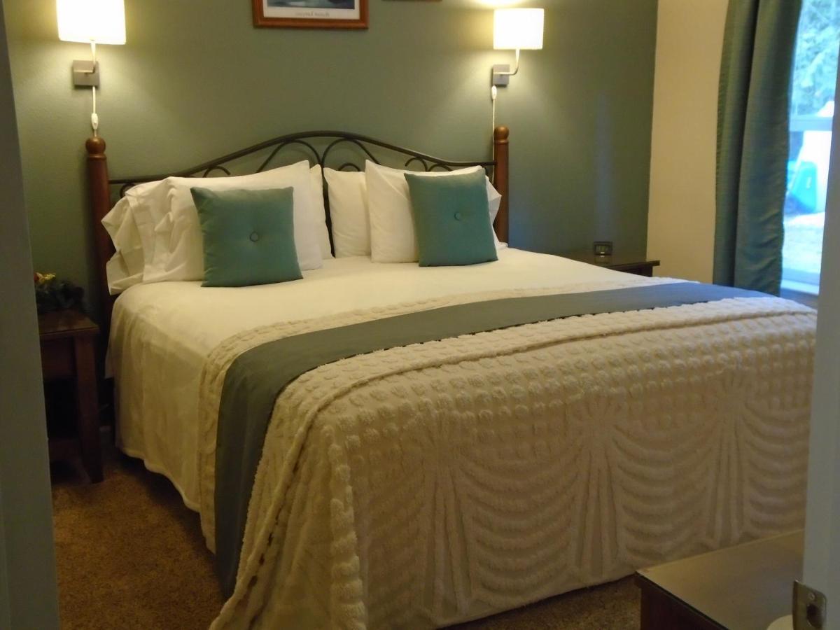 Amber Lights Bed And Breakfast (Adults Only) Порт Таунсънд Екстериор снимка