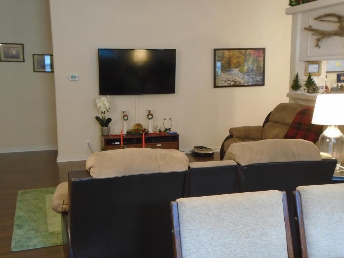 Amber Lights Bed And Breakfast (Adults Only) Порт Таунсънд Екстериор снимка